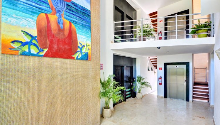 La Vista Lobby