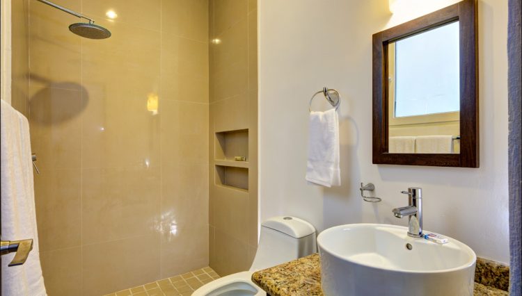 amalfi-306-bathroom