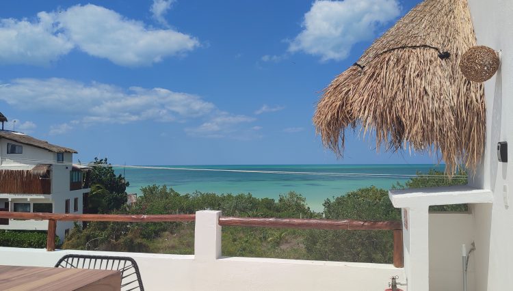 Penthouse-sea view